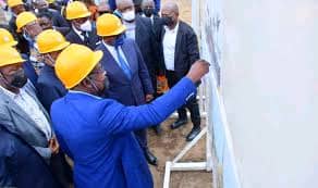 Kinshasa : Sama Lukonde inspecte les travaux de construction du mausolée de Lumumba